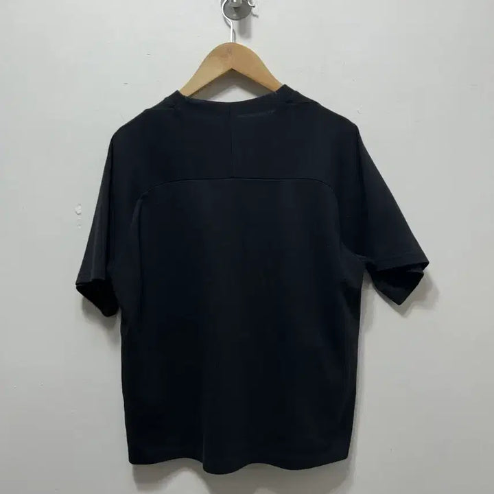 [BUNJANG] Adidas Black Cropped T-Shirt Women&