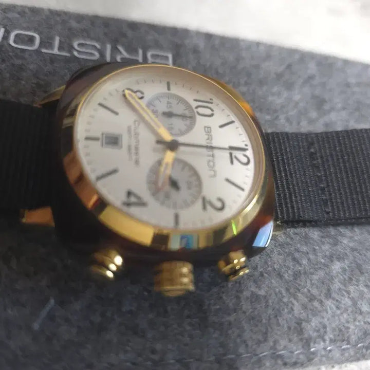 [SOLD OUT] [가격내림] 브리스톤 클럽마스터 블랙 남성시계 상태최상