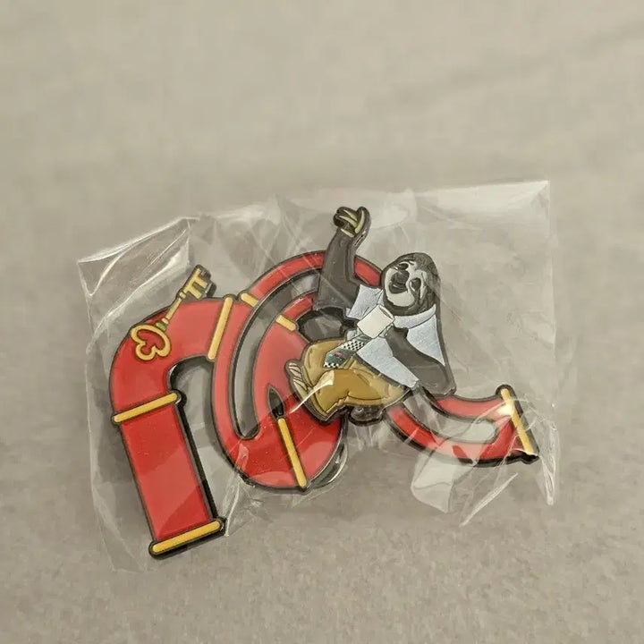 [BUNJANG] Zootopia CGV Flash Unopened Badge / 주토피아 CGV 무빙뱃지 플래시 나무늘보 (미개봉)