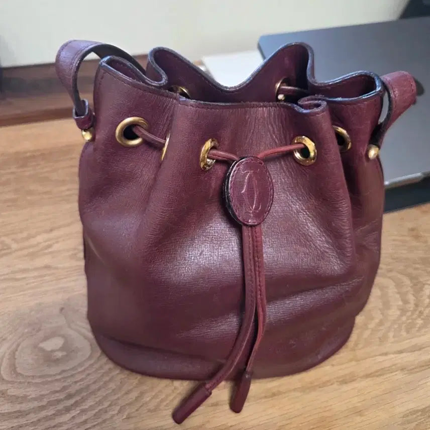 [BUNJANG] Cartier Bordeaux Leather Bucket Shoulder Bag / 까르띠에 버킷백 보르도 가죽 숄더백