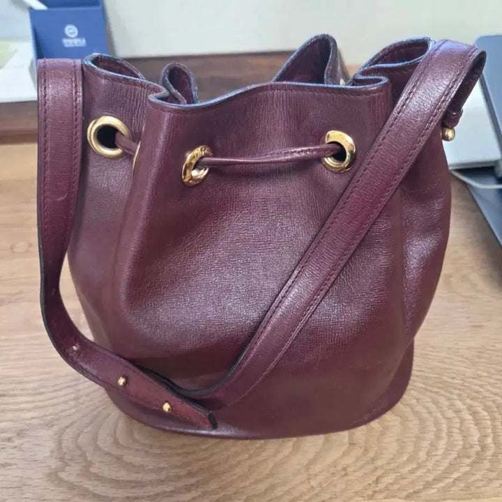 [BUNJANG] Cartier Bordeaux Leather Bucket Shoulder Bag / 까르띠에 버킷백 보르도 가죽 숄더백
