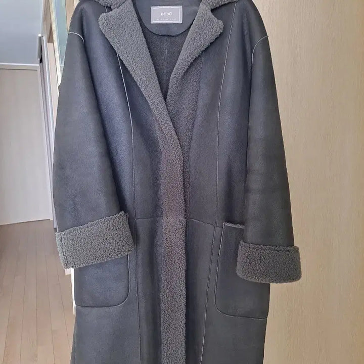 [BUNJANG] BCBG Women's Mouton Coat / BCBG 여성용 무스탕 코트