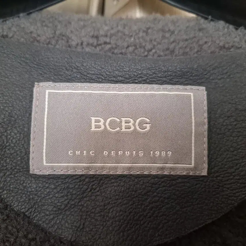 [BUNJANG] BCBG Women's Mouton Coat / BCBG 여성용 무스탕 코트