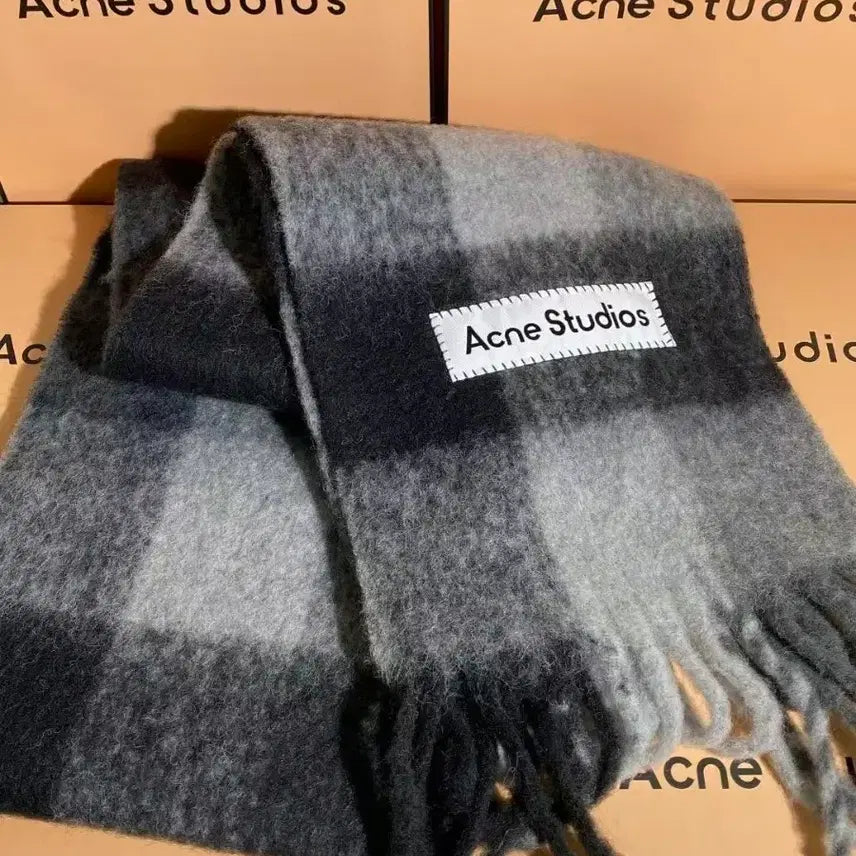 [BUNJANG] Acne Studios Black Grey Check Scarf / 아크네 스튜디오 블랙 그레이 체크 스카프