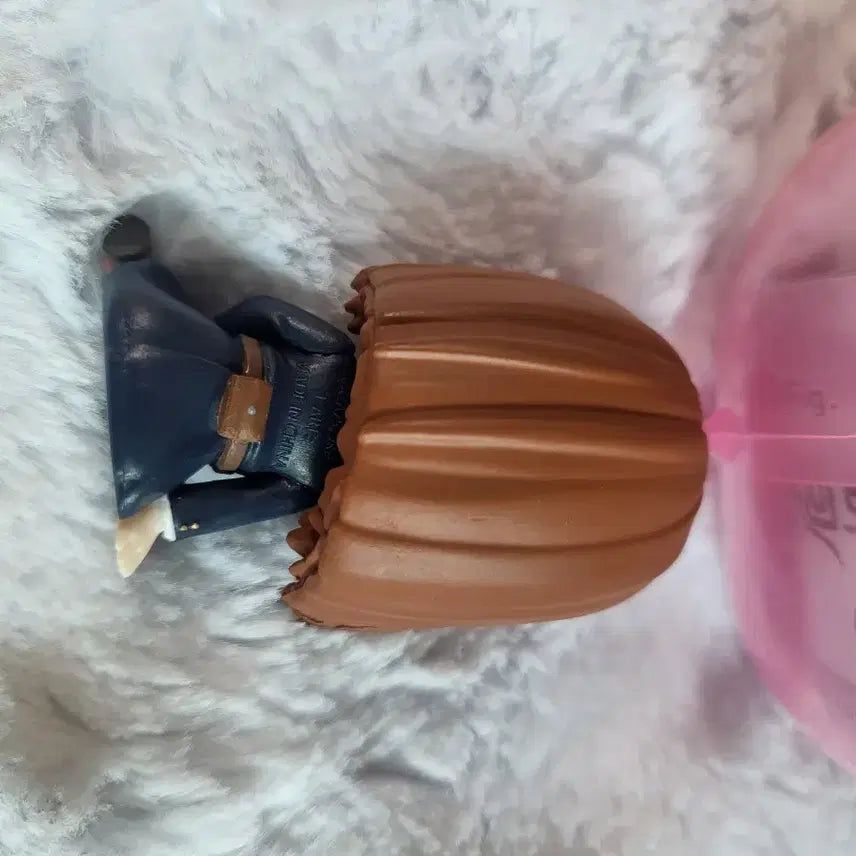 [BUNJANG] Jujutsu Kaisen Nobara Kugisaki Shoulder-Hugging Figure / 주술회전 어깨쿵 피규어 노바라