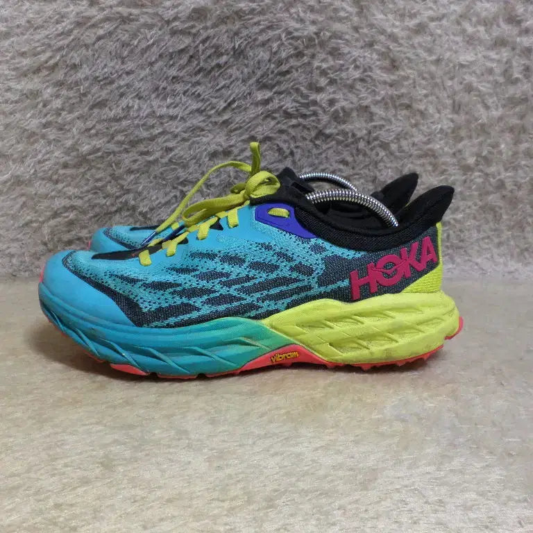 [BUNJANG] Huroorug Kuje 270 Steedgoat 5 Sneakers / 후루룩구제 270 호카 스티드고트5 운동화 중고 신발