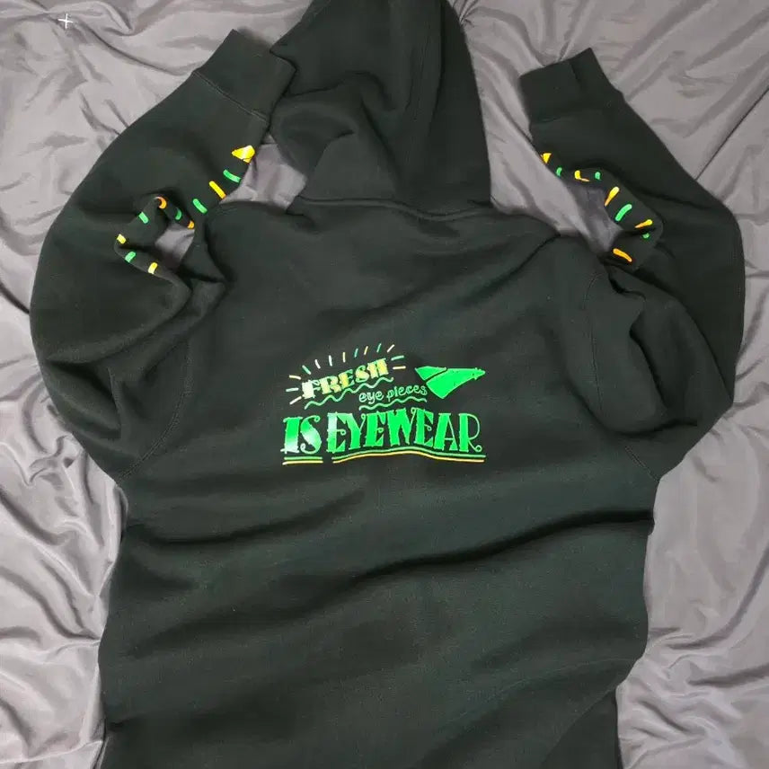 [BUNJANG] FRESH eye pieces Black Hoodie L / 블랙 후드집업 + 팔 포인트   L  박스 후드집업