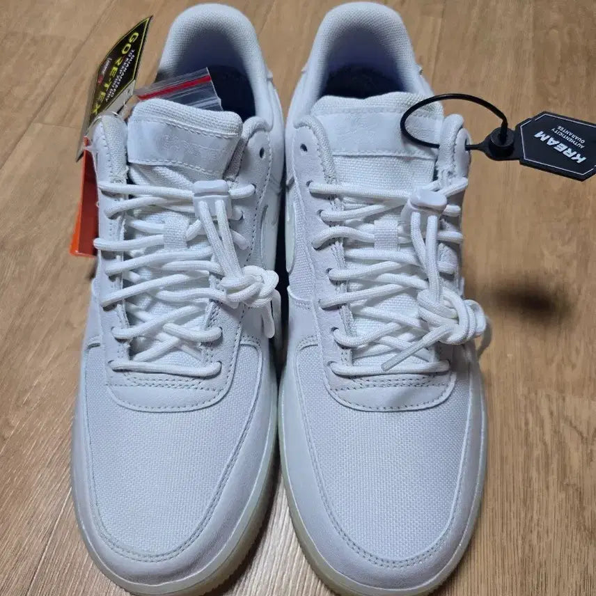[BUNJANG] Nike Air Force Summer Shower Gore-Tex Sneakers / 에어포스 썸머샤워 고어텍스 270 새상품