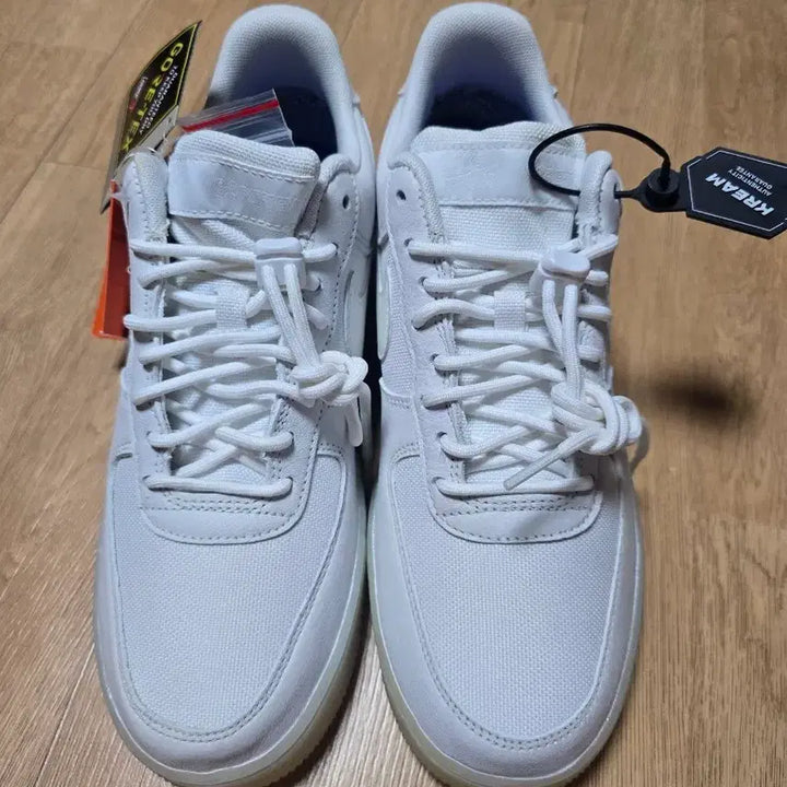 [BUNJANG] Nike Air Force Summer Shower Gore-Tex Sneakers / 에어포스 썸머샤워 고어텍스 270 새상품