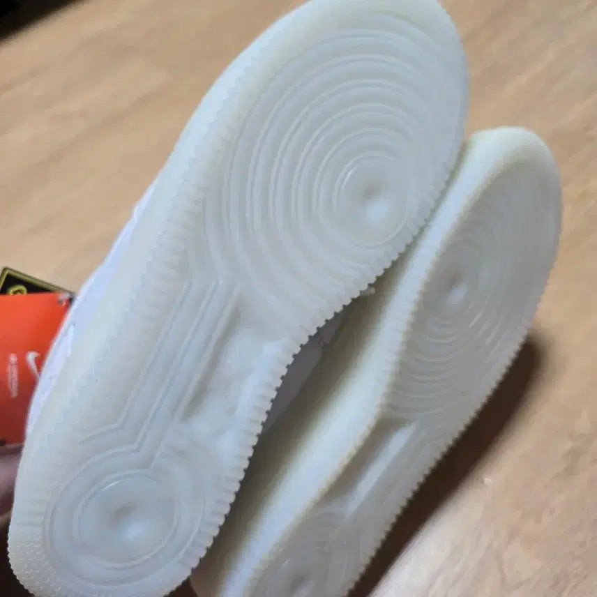[BUNJANG] Nike Air Force Summer Shower Gore-Tex Sneakers / 에어포스 썸머샤워 고어텍스 270 새상품