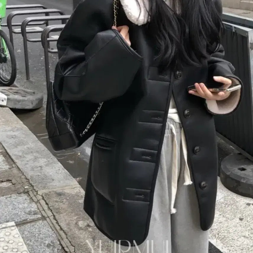 [BUNJANG] Uirmuire Reversible Shearling Half Mustang / 유이르무이 레더 뽀글이 시어링 리버시블 하프 무스탕 팝니다.