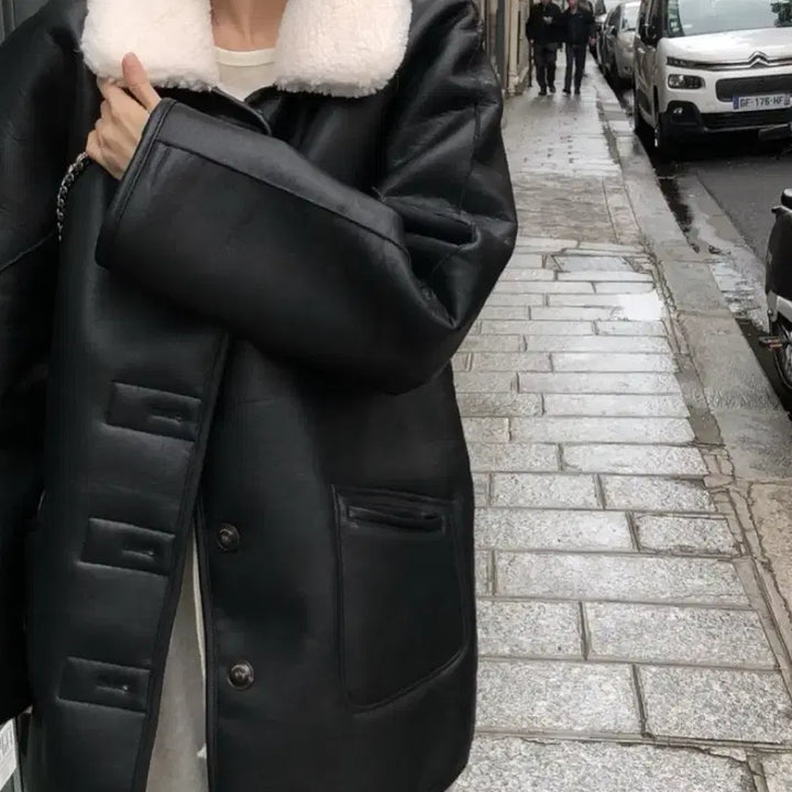 [BUNJANG] Uirmuire Reversible Shearling Half Mustang / 유이르무이 레더 뽀글이 시어링 리버시블 하프 무스탕 팝니다.