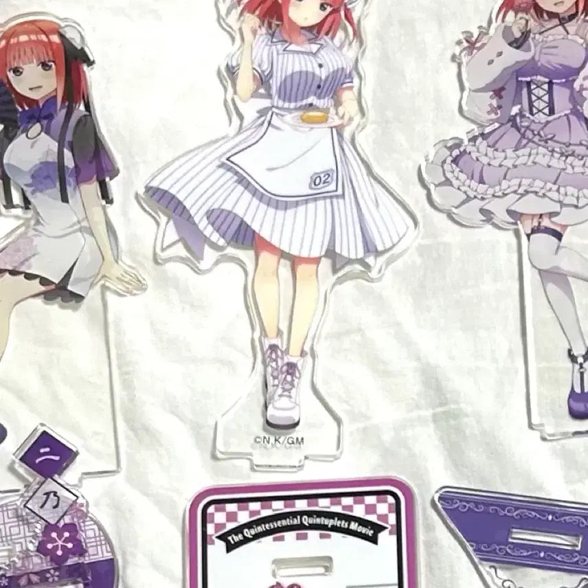 [BUNJANG] 5등분의 신부 니노 아크릴 스탠드 로손 편의점 미소녀 오등분 / 5등분의 신부 니노 아크릴 스탠드 로손 편의점 미소녀 오등분