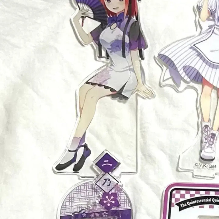 [BUNJANG] The Quintessential Quintuplets Nakano Nino Acrylic Stand Figure / 5등분의 신부 나카노 니노 아크릴 스탠드 중화풀 치파오 미소녀
