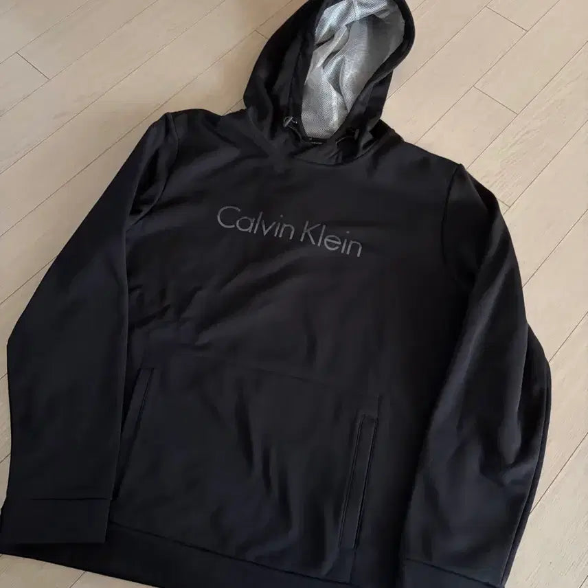 [BUNJANG] Calvin Klein Hooded Sweatshirt Black / 캘빈클라인 후드티 블랙 색상 판매