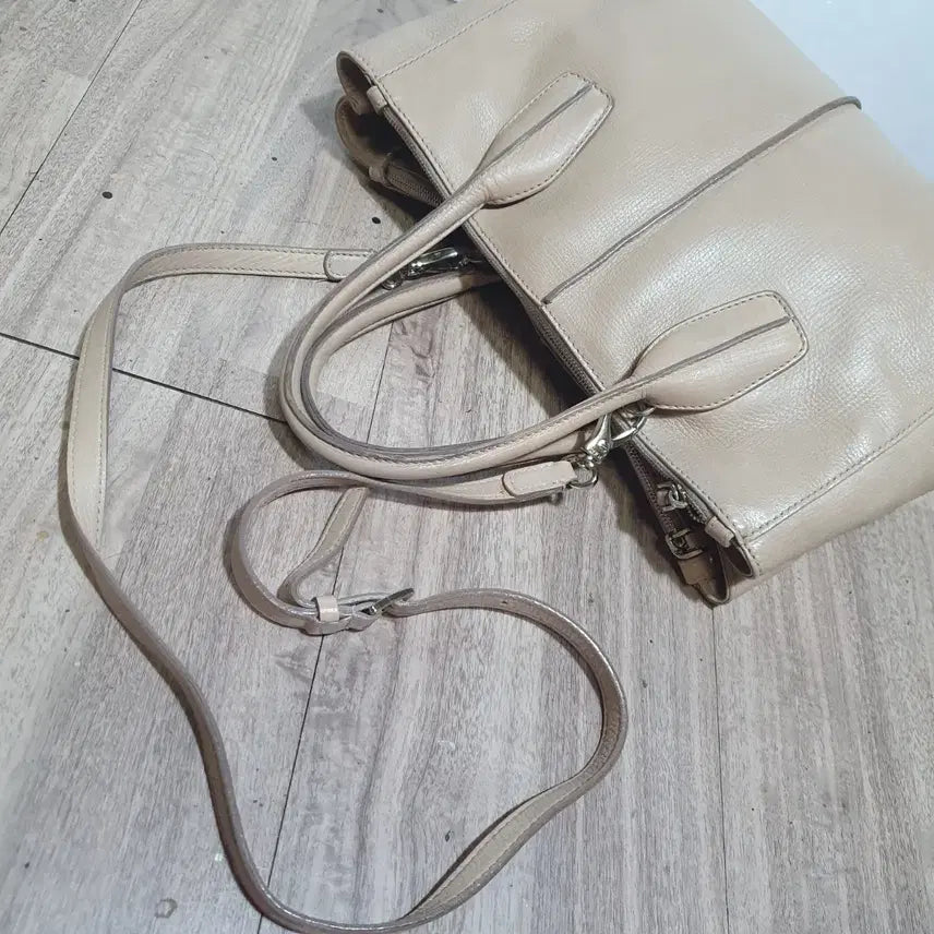 [BUNJANG] Tods Camel Tote Bag with Strap / 정품 ㅡ토즈 TODSㅡ카멜토트백. 스트랩있음