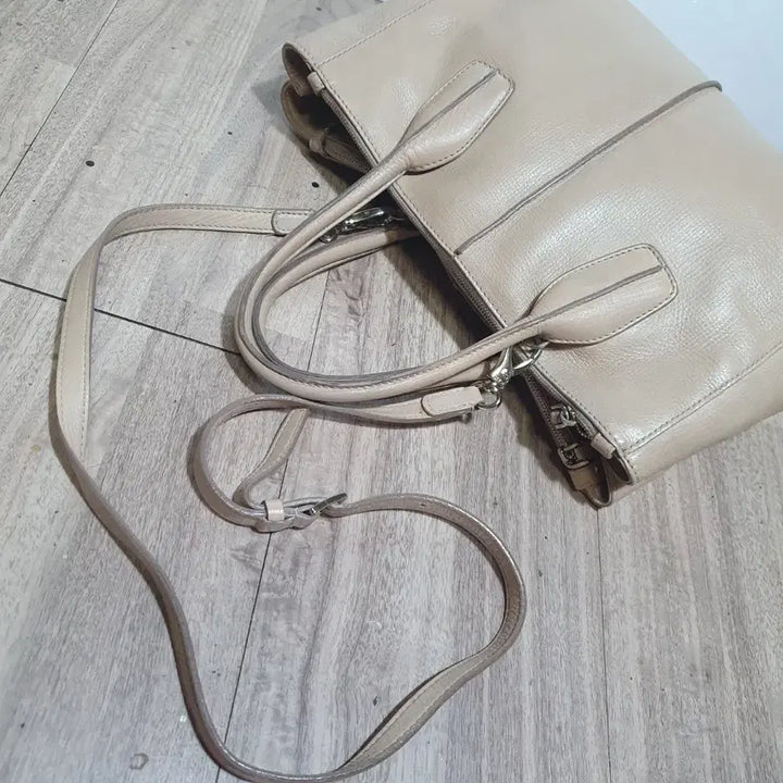 [BUNJANG] Tods Camel Tote Bag with Strap / 정품 ㅡ토즈 TODSㅡ카멜토트백. 스트랩있음