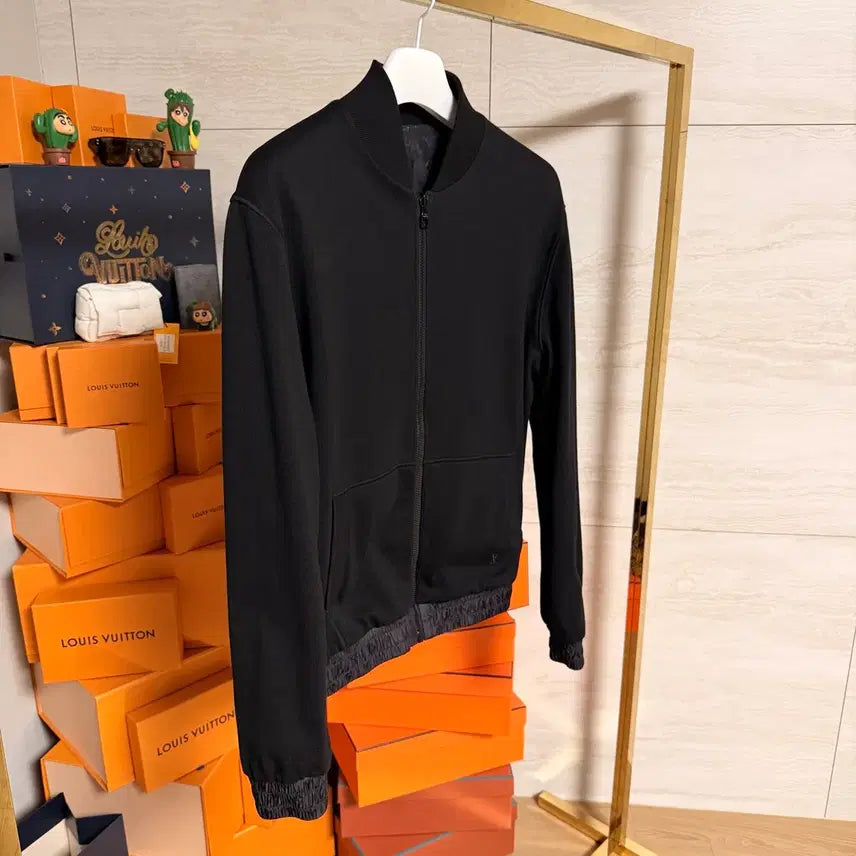 [BUNJANG] Louis Vuitton Monogram Reversible Bomber Jacket / [M사이즈]루이비통 리버서블 모노그램 봄버 블루종 자켓