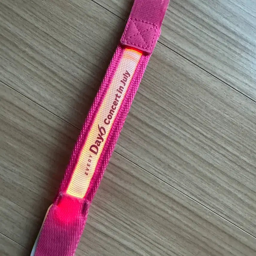 [BUNJANG] DAY6 Official Light Stick / 데이식스 에데식 응원밴드 양도