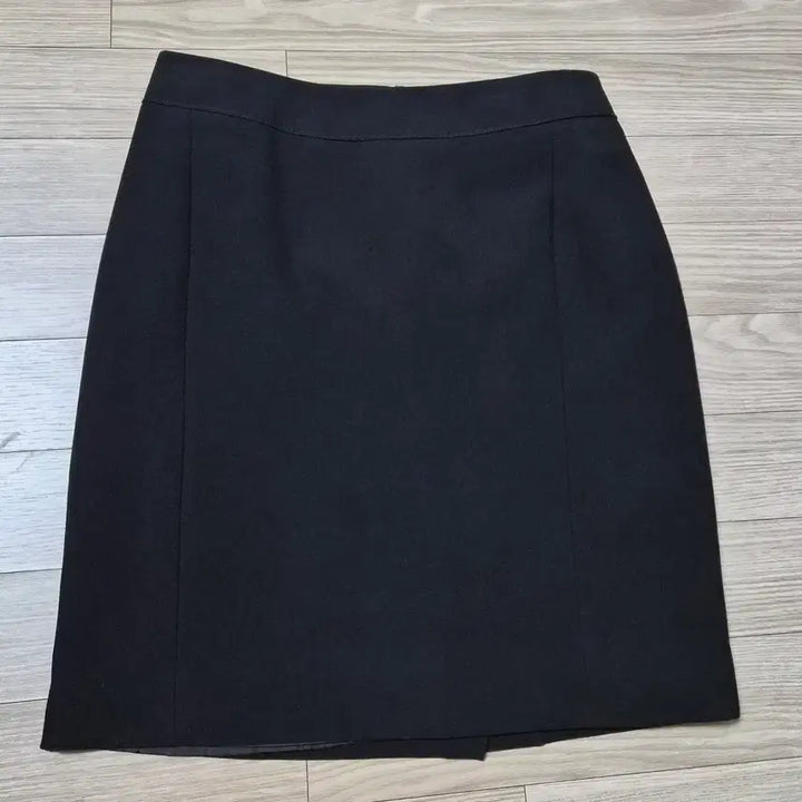 [BUNJANG] Top Girl Black Skirt (Size 26) / 탑걸 블랙 스커트 26 사이즈