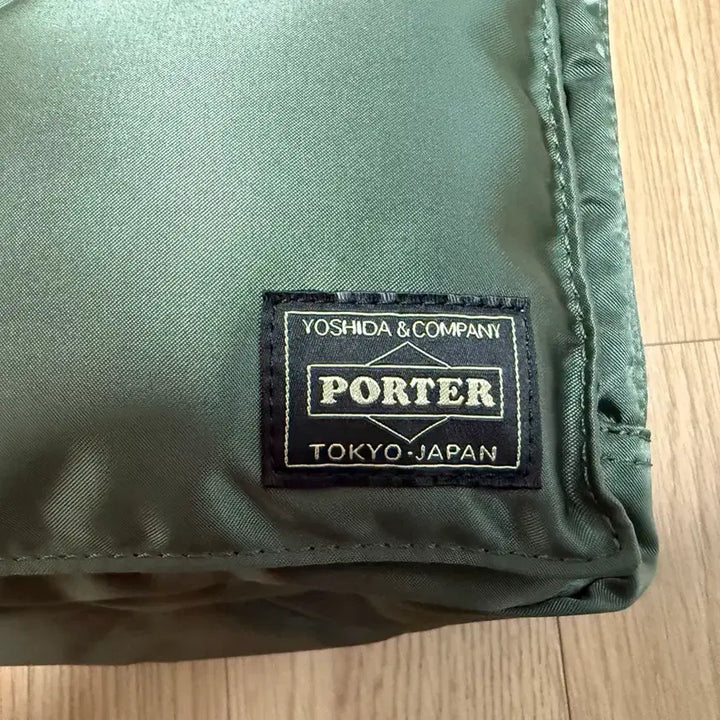[SOLD OUT] 포터 뉴 탱커 슬링백 새상품 팝니다