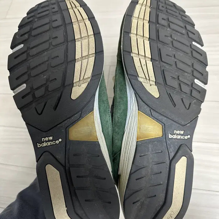 [BUNJANG] JJJJound New Balance 992 Sneakers / JJJJound 자운드 X 뉴발란스 992
