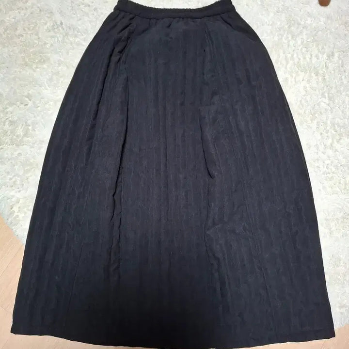 [BUNJANG] Black Quilted Long Skirt / (마지막특가) 잔골덴 누빔패딩 롱스커트 블랙