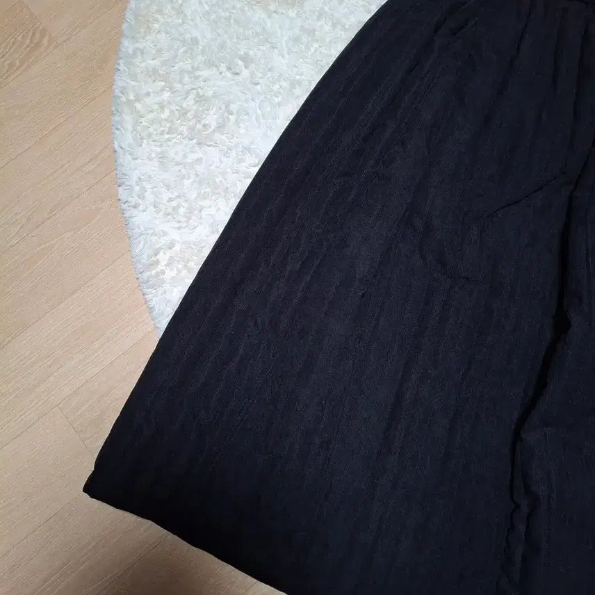 [BUNJANG] Black Quilted Long Skirt / (마지막특가) 잔골덴 누빔패딩 롱스커트 블랙