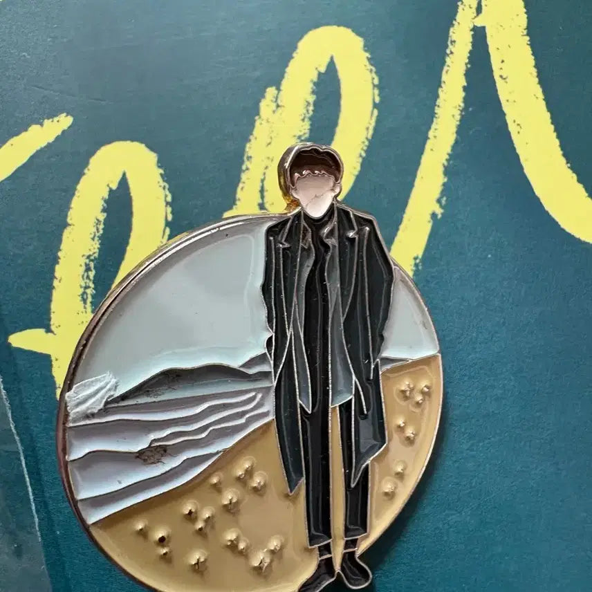 [BUNJANG] NU'EST L.O.Λ.E 2nd Gen Goods Bundle Set / 뉴이스트 러브2기 굿즈  및 황민현 저어필 포토북 및 거울 굿즈 일괄