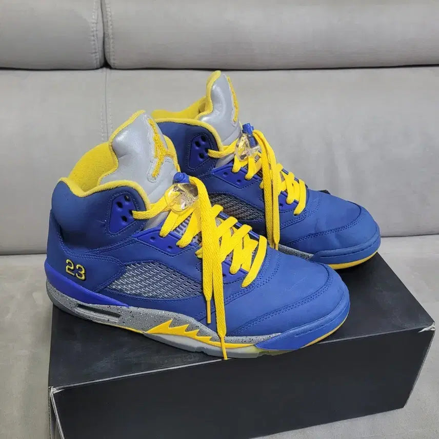 [BUNJANG] Nike Air Jordan 5 Retro Laney JSP / [275(270)] 나이키 조던5 레트로 레이니 JSP