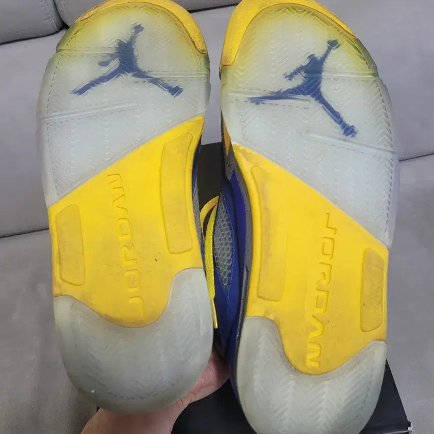 [BUNJANG] Nike Air Jordan 5 Retro Laney JSP / [275(270)] 나이키 조던5 레트로 레이니 JSP