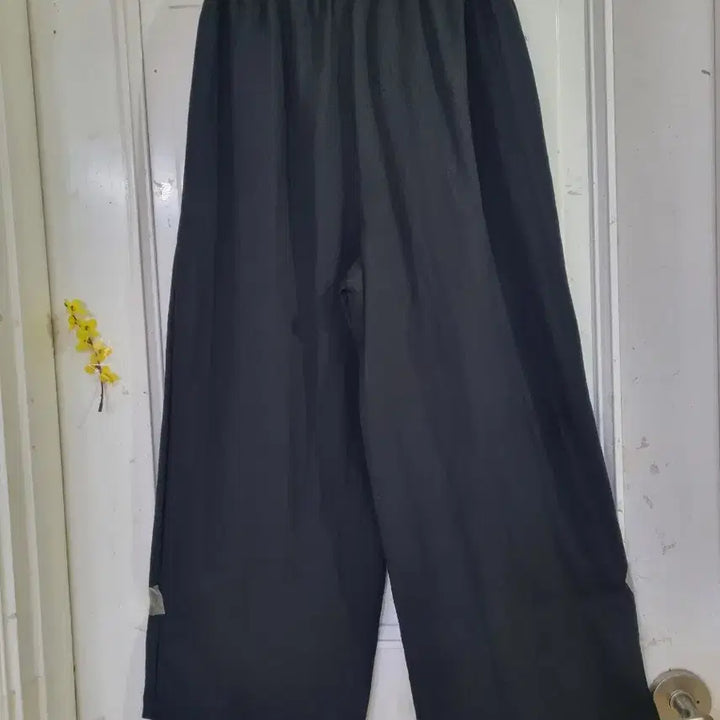 [BUNJANG] Black Wide Leg Trousers / 봄 여름  검정  와이드. 면. 통바지. 깨끗해요. 77까지