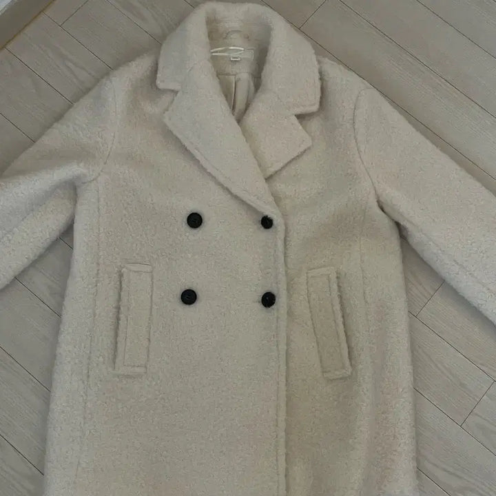 [BUNJANG] Zara Double Breasted Boucle Half Coat (Size S) / 자라 더블 브레스트 부클 하프코트 s