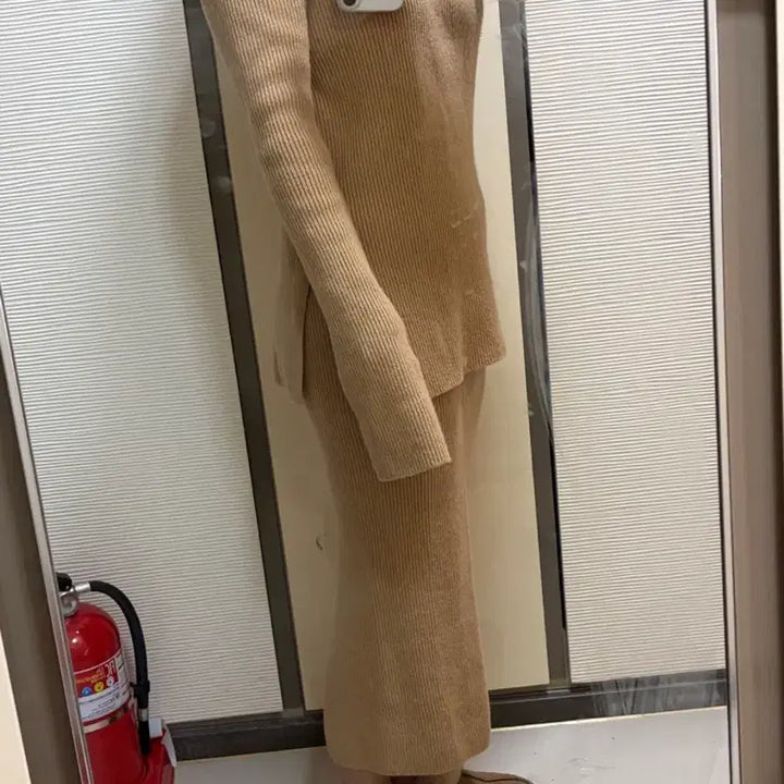 [BUNJANG] Beige Knit Two-Piece Set / 니트 투피스 세트 베이지