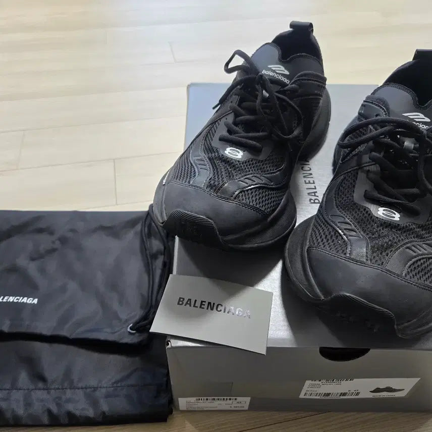 [SOLD OUT] [43] 발렌시아가 서킷 스니커즈 블랙