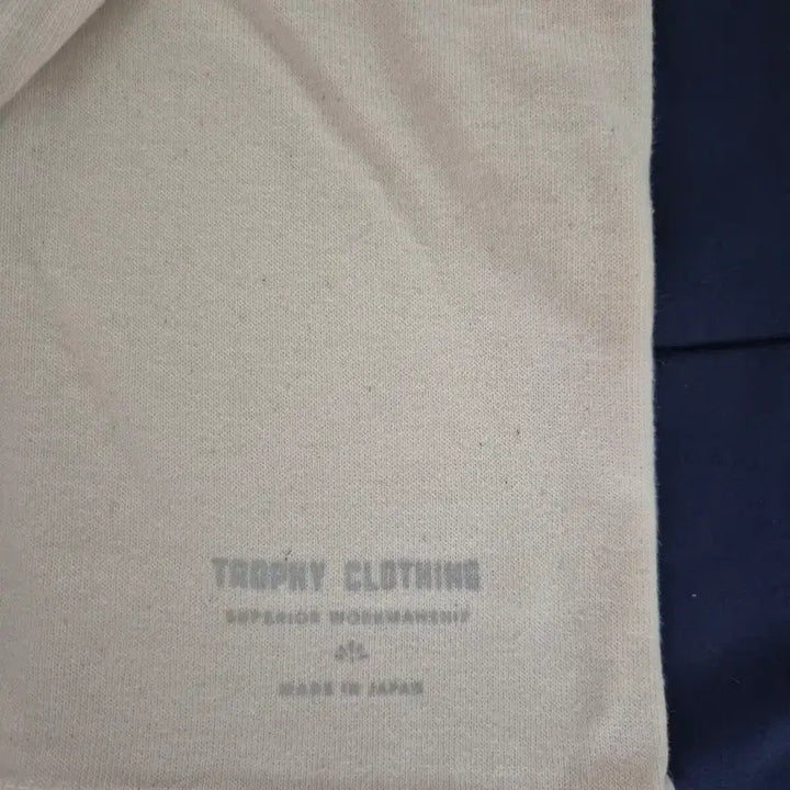 [BUNJANG] Trophy Clothing Long Sleeve T-Shirt Ivory 38 / 트로피클로딩 긴팔 티셔츠 아이보리 38사이즈