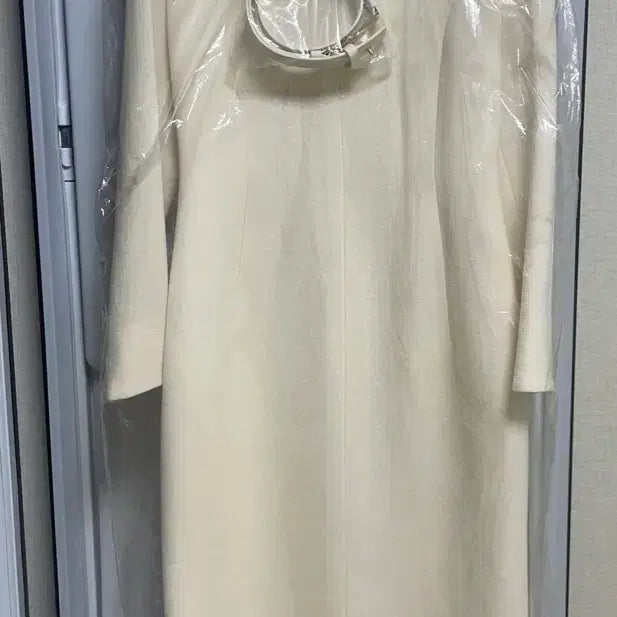 [SOLD OUT] 지고트 윙칼라 머메이드 원피스 (결혼식2부/상견례/아나운서/돌잔치룩)