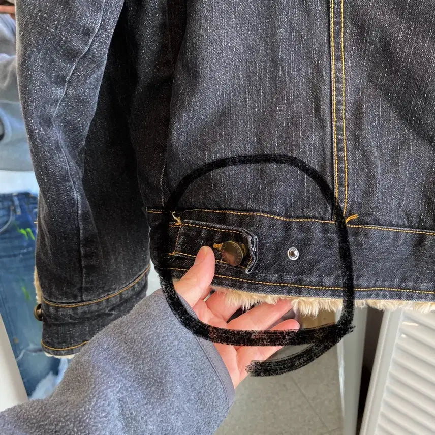 [SOLD OUT] 데님 무스탕 자켓 L(100) Denim Mustang Jacket