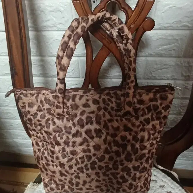 [BUNJANG] Leopard Quilted Tote Bag / 가격내림.레오파드 퀼팅 토트백