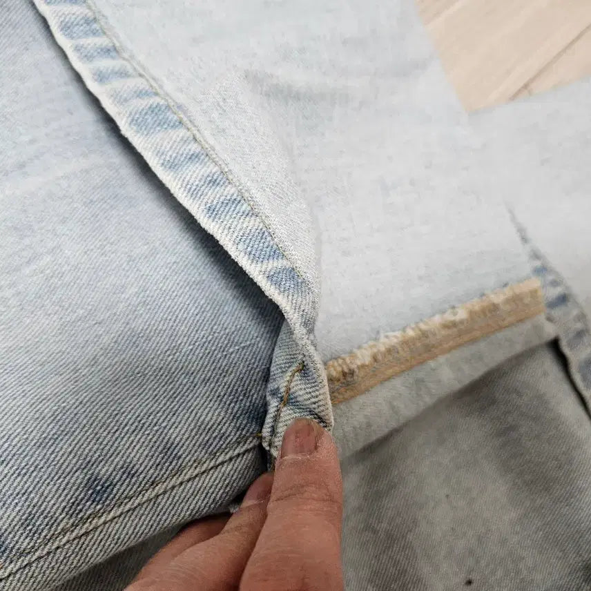 [BUNJANG] TOM GREYHOUND Roll-up Denim Jeans / 톰그레이하운드 정품 롤업 연청 데님