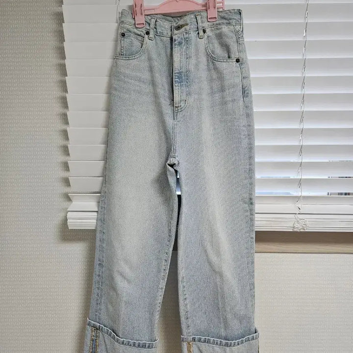 [BUNJANG] TOM GREYHOUND Roll-up Denim Jeans / 톰그레이하운드 정품 롤업 연청 데님