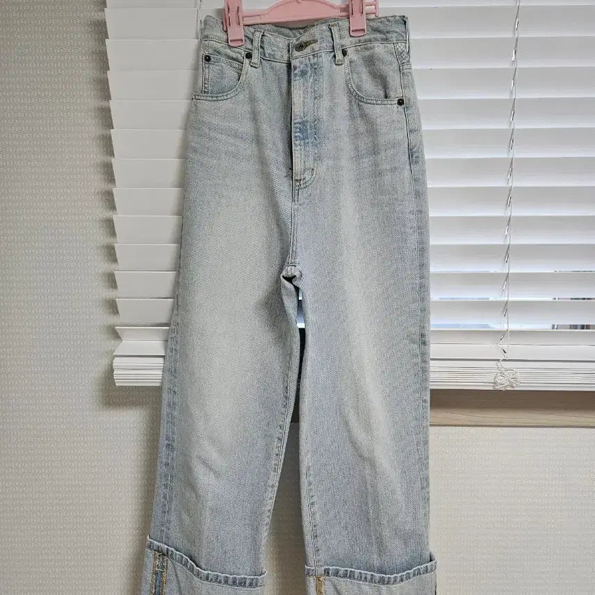 [BUNJANG] TOM GREYHOUND Roll-up Denim Jeans / 톰그레이하운드 정품 롤업 연청 데님