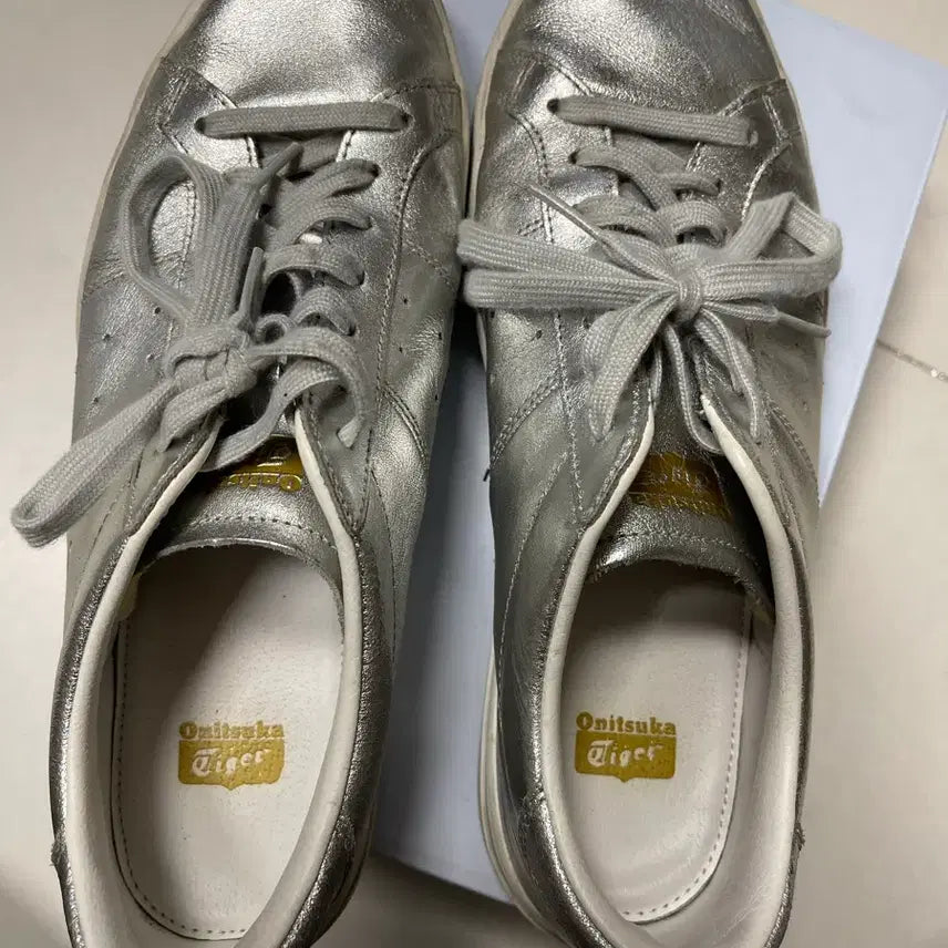 [BUNJANG] Onitsuka Tiger Lawship 2.0 Silver Sneakers / 오니츠카 타이거 론쉽 2.0 실버 270