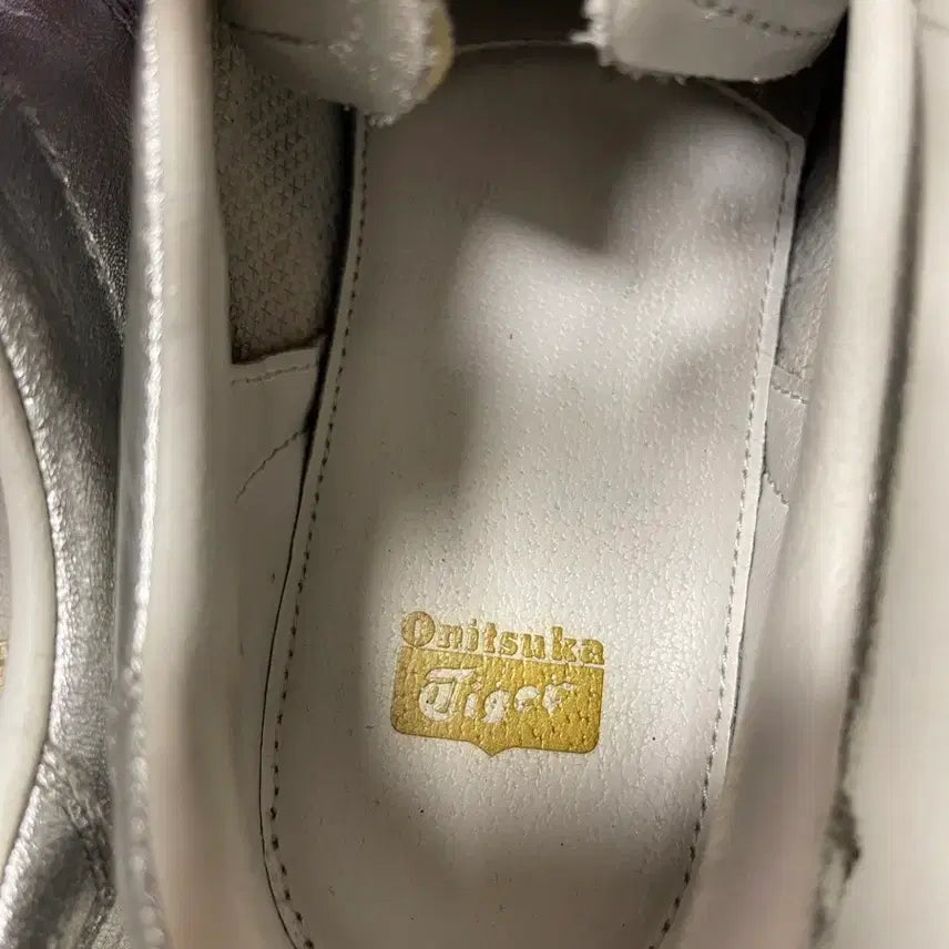 [BUNJANG] Onitsuka Tiger Lawship 2.0 Silver Sneakers / 오니츠카 타이거 론쉽 2.0 실버 270