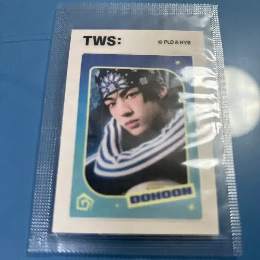 [BUNJANG] TWS Dohoon Kkokkalcorn Sticker / 투어스 도훈 꼬깔콘 띠부씰