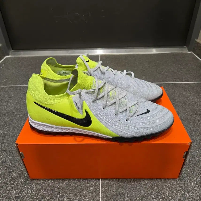 [BUNJANG] Nike Phantom GX2 Pro TF 285mm / 나이키 팬텀GX2 프로 TF 285mm