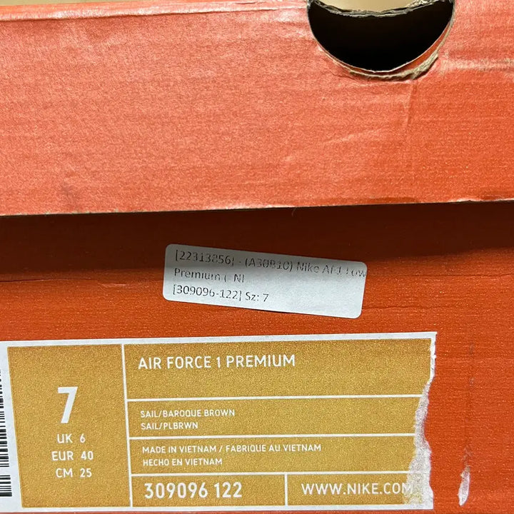 [BUNJANG] Nike Air Force 1 Premium 2004 Sneakers / 나이키 에어포스 1 프리미엄 2004년