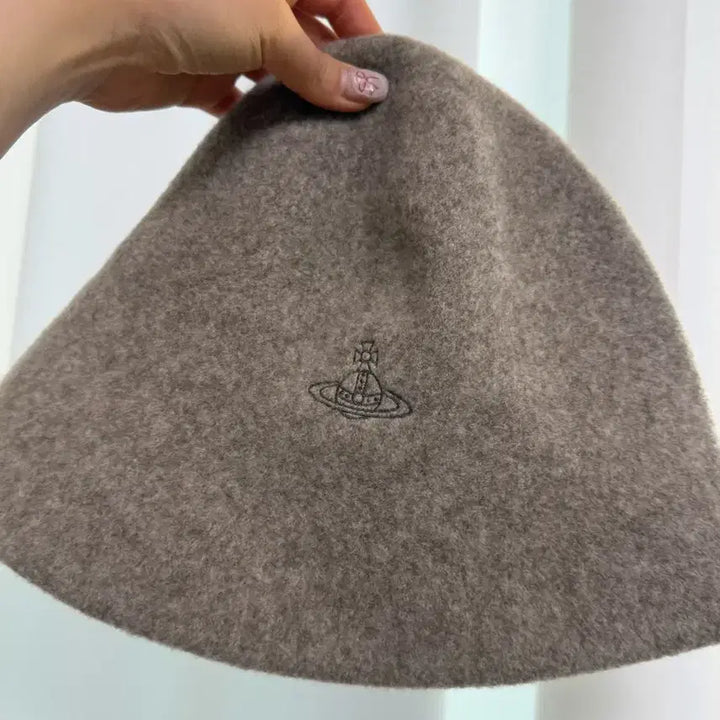 [BUNJANG] Vivienne Westwood Bucket Hat / 비비안웨스트우드 버킷햇