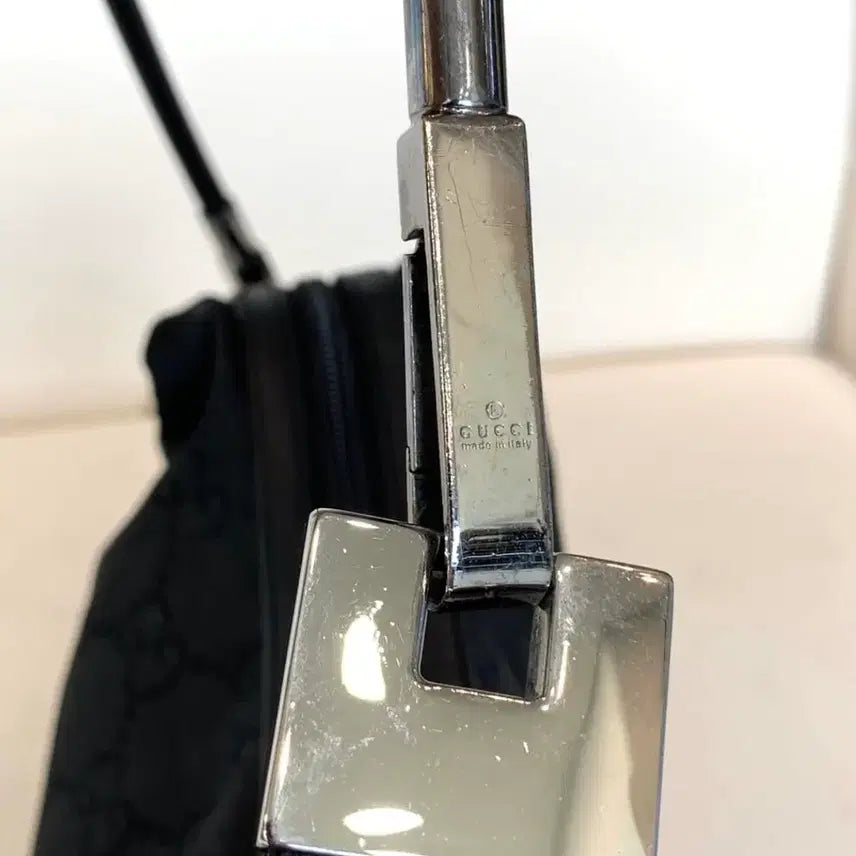 [BUNJANG] Gucci GG Nylon Hobo Bag / 구찌 GG 나일론 호보백