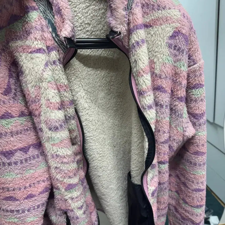 [BUNJANG] Capital Bone Fleece Pink Jacket / 캐피탈 본후리스 4
